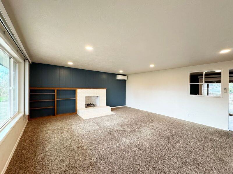 2409 Ranch Dr - Photo 5 of 38