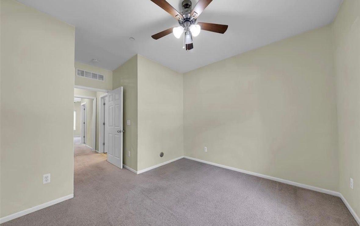 14273 Shadywood Dr - Photo 7 of 18