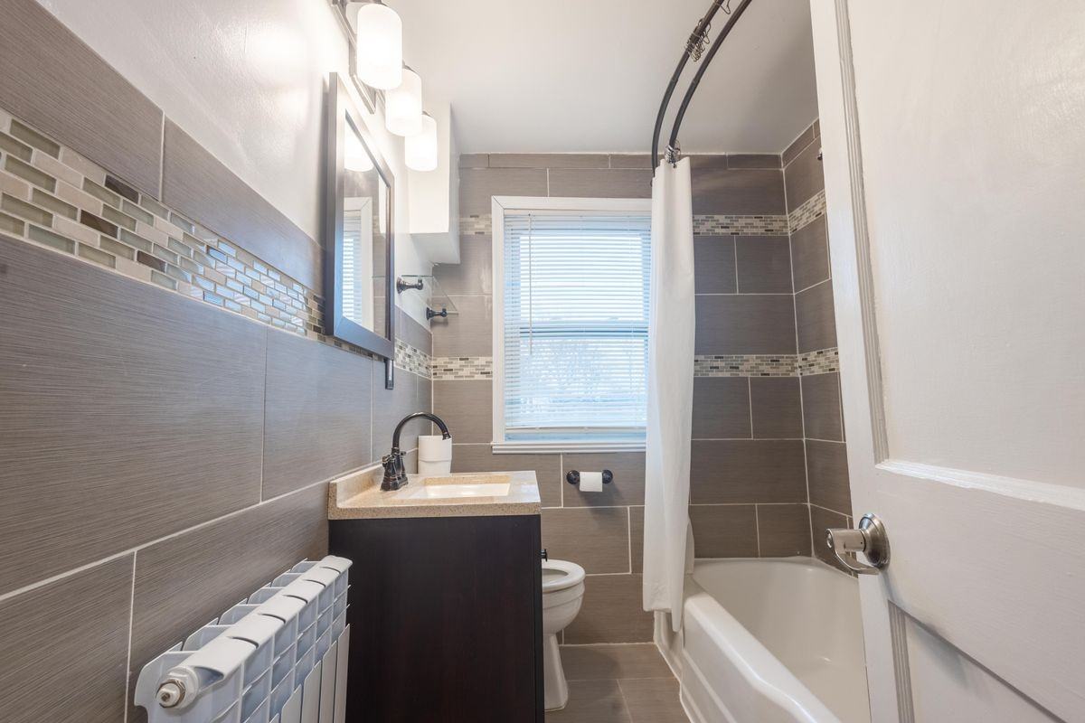 1200 Narcissus Ave - Photo 6 of 15