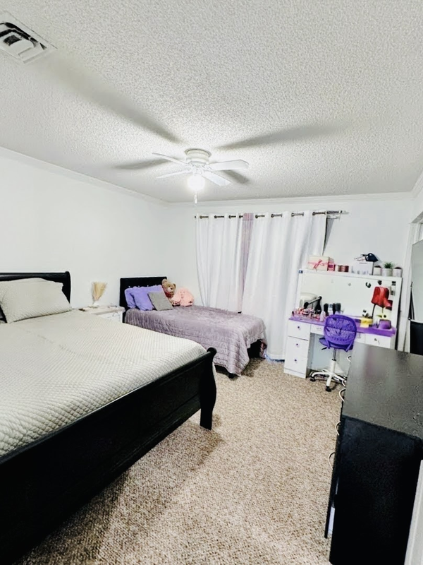 130 Cypress Way W - Photo 3 of 10