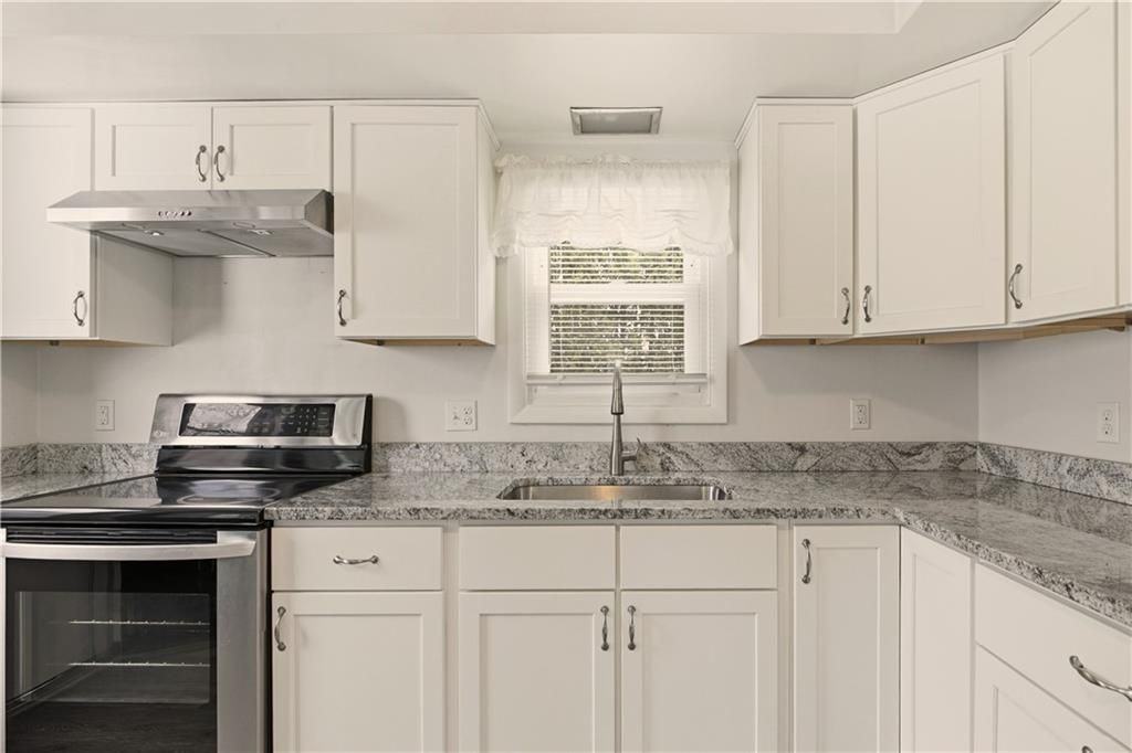 1 Aquidneck Dr ##A - Photo 4 of 19