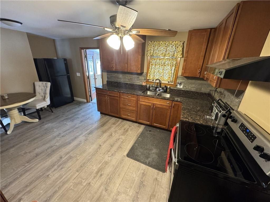 22 Overhill Rd - Photo 2 of 18