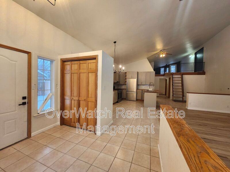 10322 Chain Of Rock St - Photo 3 of 17