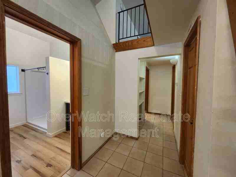 10322 Chain Of Rock St - Photo 5 of 17