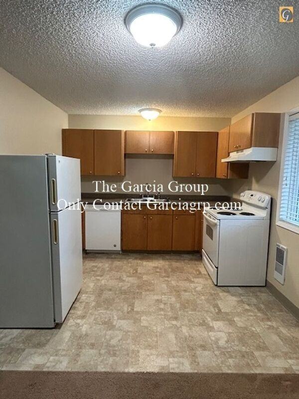 9205 E Burnside St #H203 - Photo 3 of 20