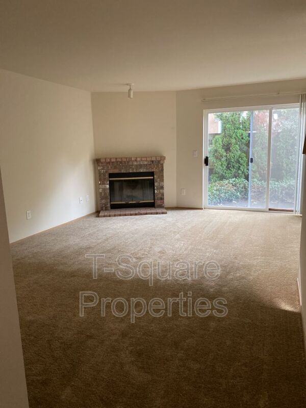 7632 230th St Sw #D - Photo 5 of 19