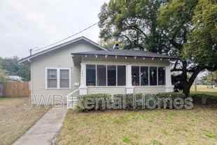 542 W 28th St - Photo 1 of 1