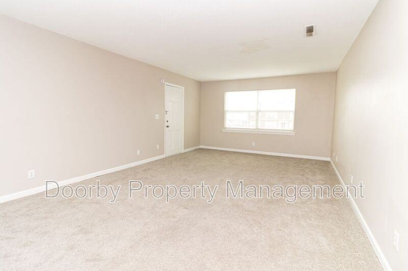 4235 Greenbriar Rd #4 - Photo 2 of 14