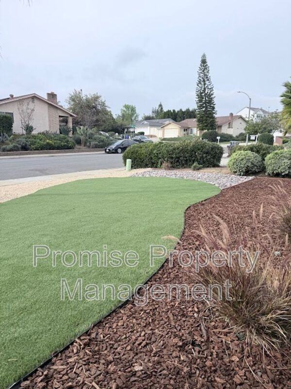 1320 La Miranda Ave - Photo 3 of 37