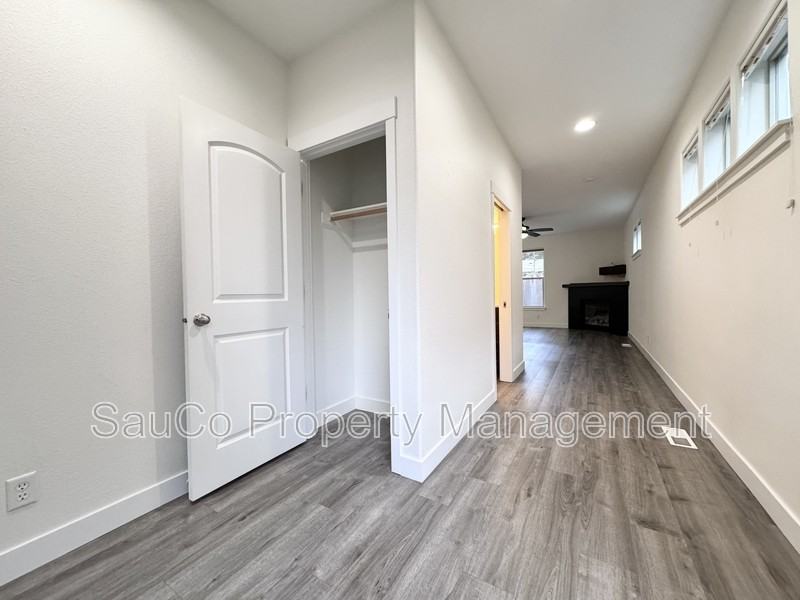 4663 Sw Ace Ter - Photo 3 of 27