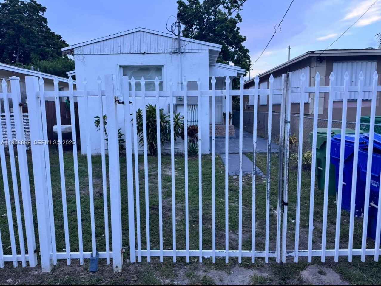 1541 Northwest 70th Street - Photo 3 of 10