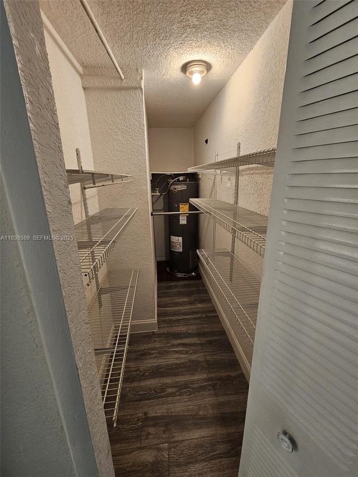 235 Antilla Avenue ##1 - Photo 3 of 15