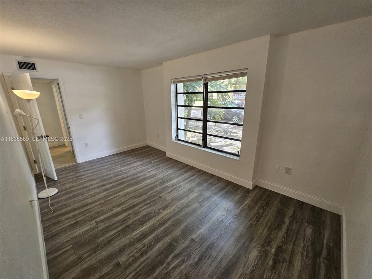 235 Antilla Avenue ##1 - Photo 4 of 15