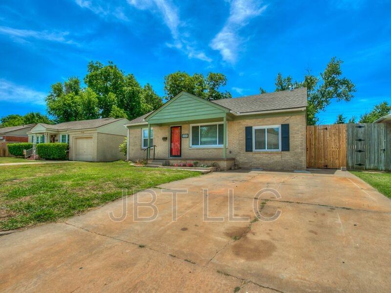 2132 Andover Ct - Photo 6 of 47