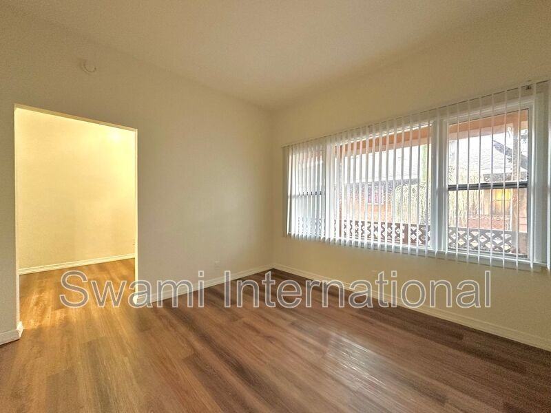 1665 W 182nd St #19 - Photo 6 of 23