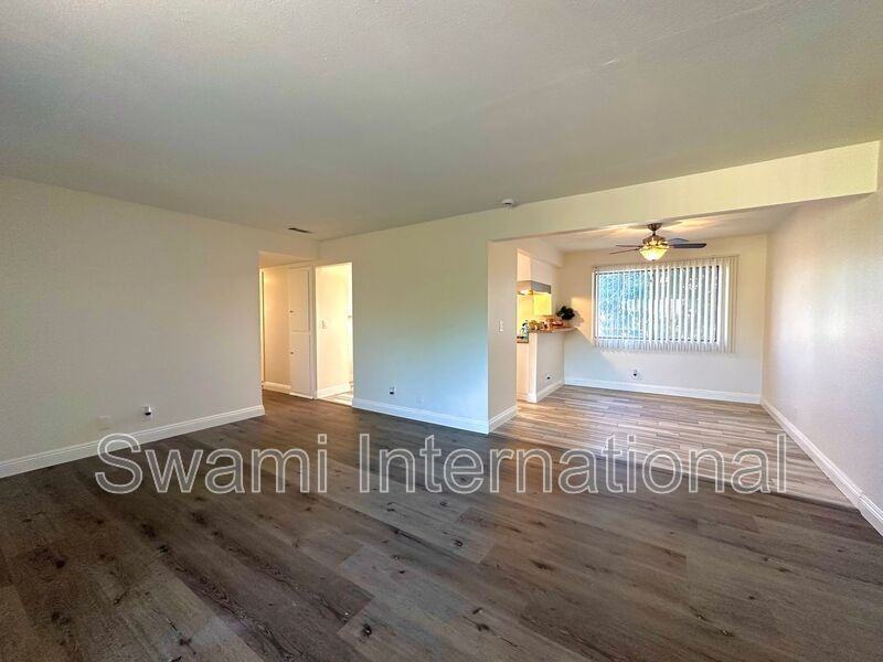 25532 1/4 Oak St - Photo 5 of 29