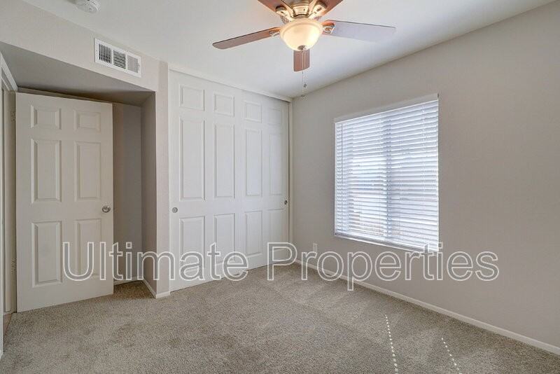 4838 W Brown St - Photo 6 of 11