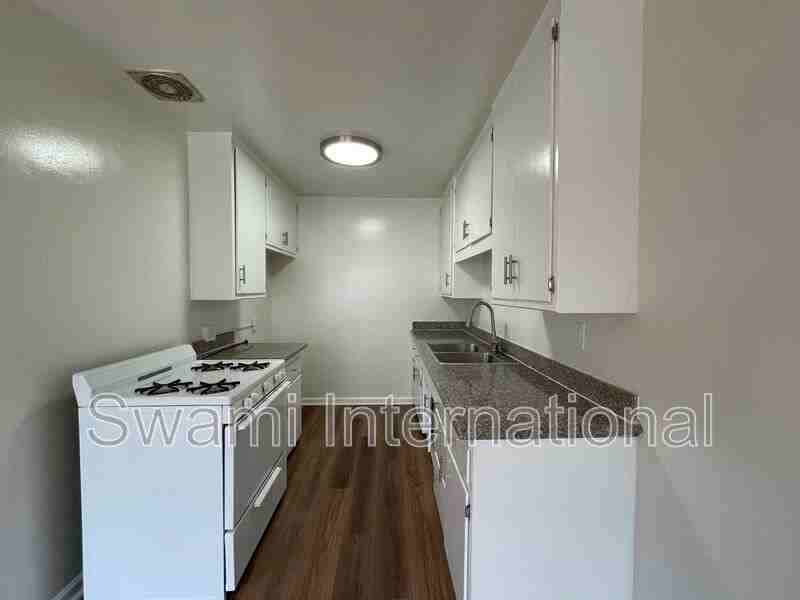 2700 W El Segundo Blvd #03 - Photo 4 of 14