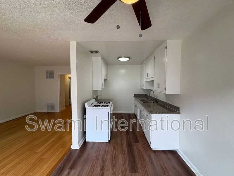 2700 W El Segundo Blvd #03 - Photo 5 of 14