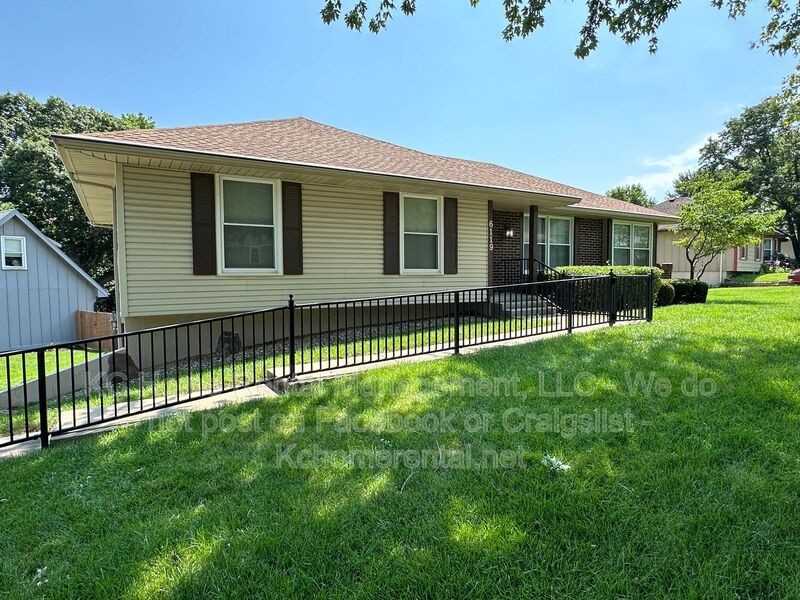 6119 Cottonwood Dr - Photo 2 of 45