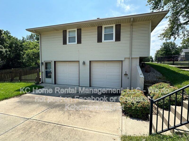 6119 Cottonwood Dr - Photo 4 of 45