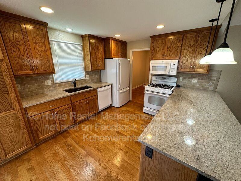 6119 Cottonwood Dr - Photo 5 of 45