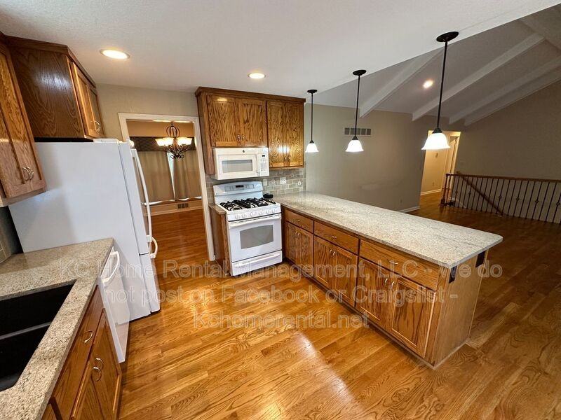 6119 Cottonwood Dr - Photo 6 of 45