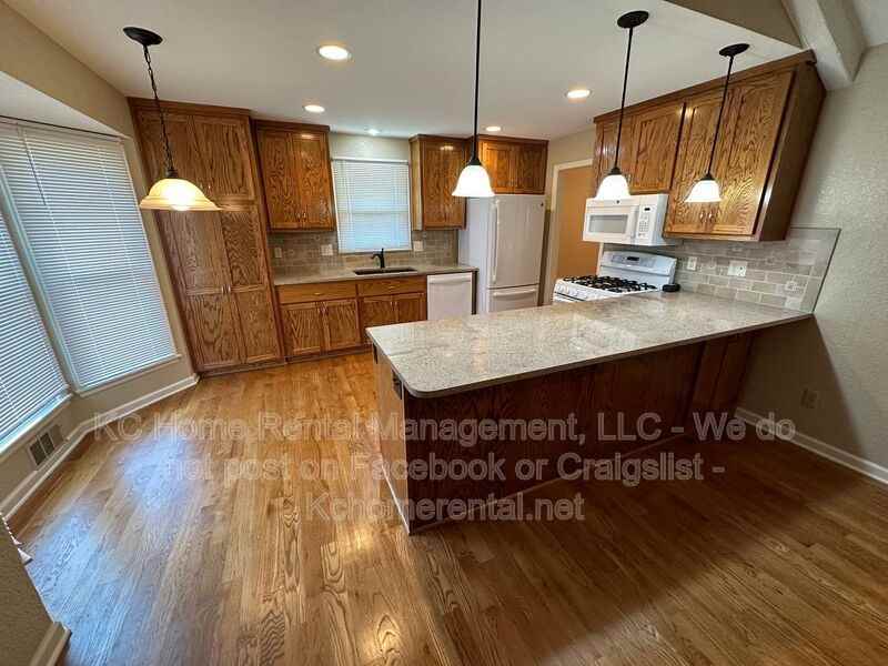 6119 Cottonwood Dr - Photo 7 of 45