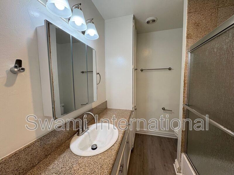 3615 W 104th St #15 - Photo 5 of 18