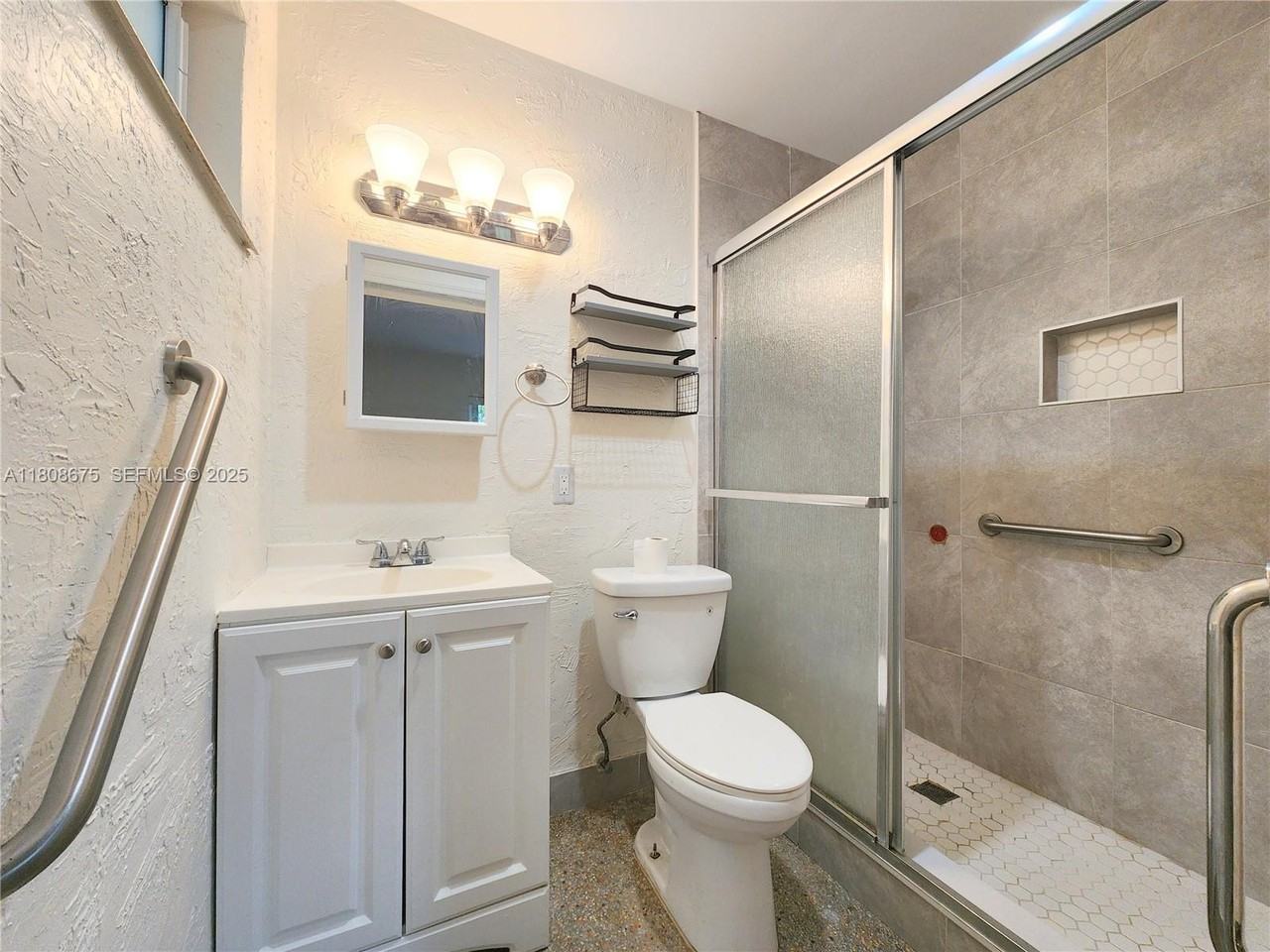 1564 Northwest 31st Way - Photo 2 of 18