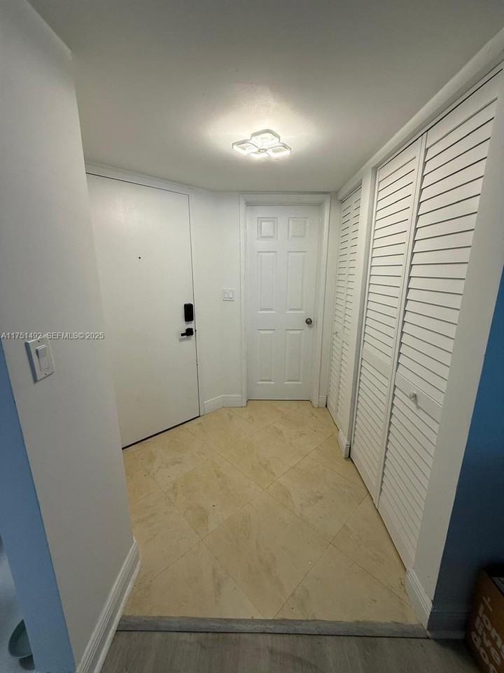 4730 Northwest 97th Court ##76 - Photo 4 of 34