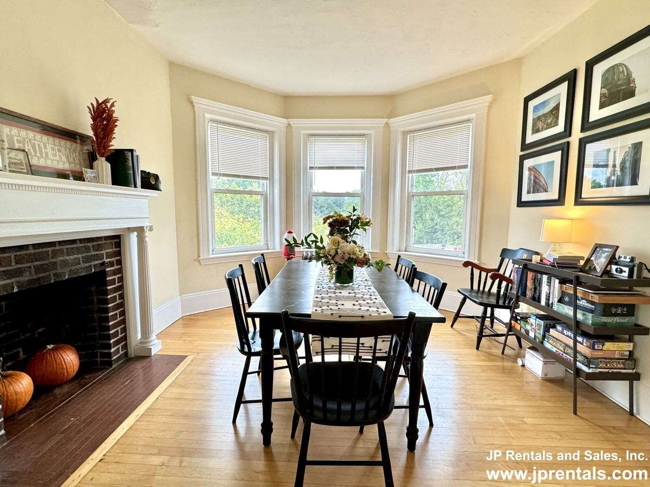 590 Centre St #10 - Photo 2 of 12