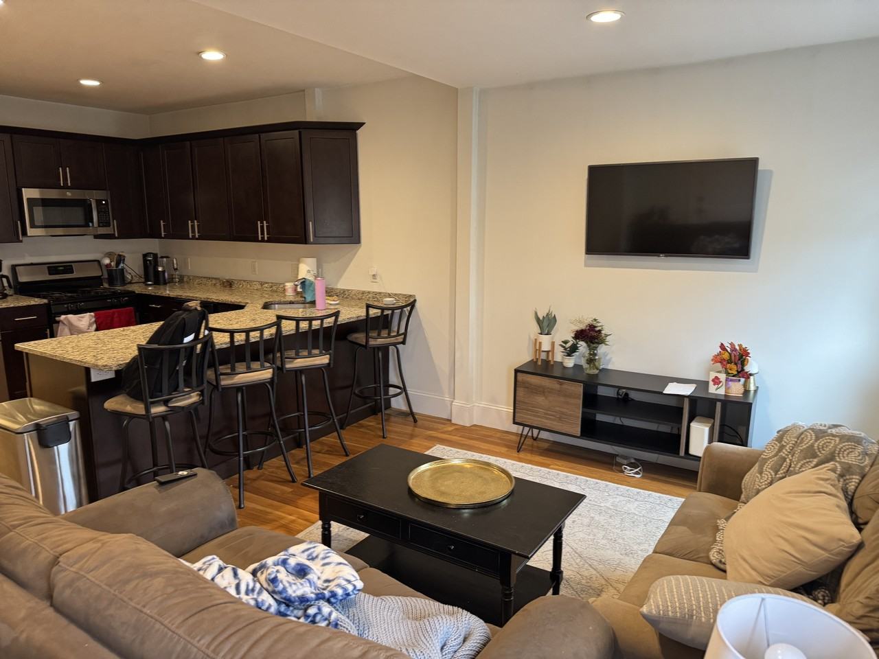 28 Howell St #1 - Photo 4 of 9