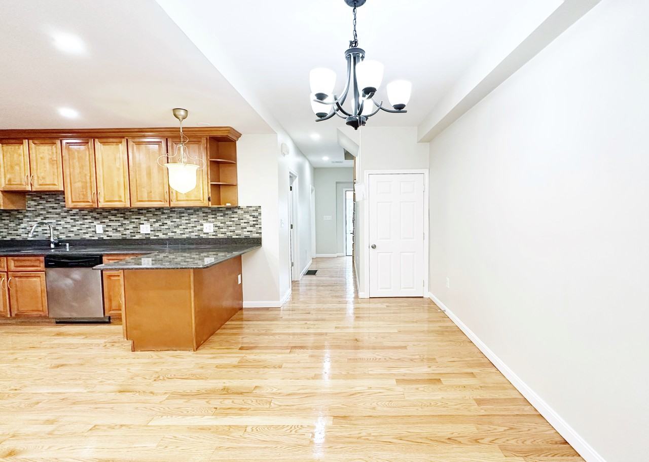 George St - Photo 4 of 18