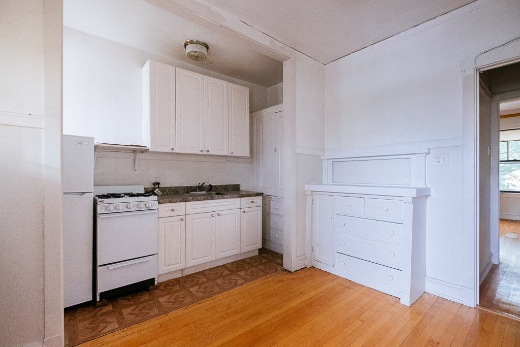 1915 W Winnemac Ave #10Q - Photo 2 of 18