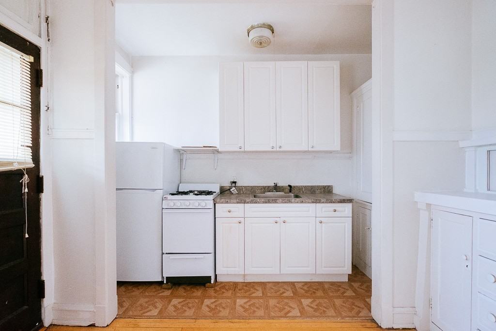 1915 W Winnemac Ave #10Q - Photo 3 of 18