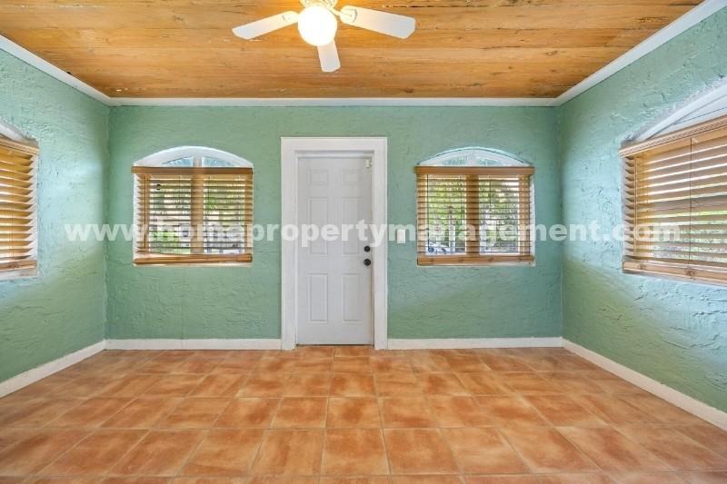 419 58th St - Photo 4 of 46