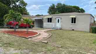 713 Southwest 10th Street - Photo 1 of 1