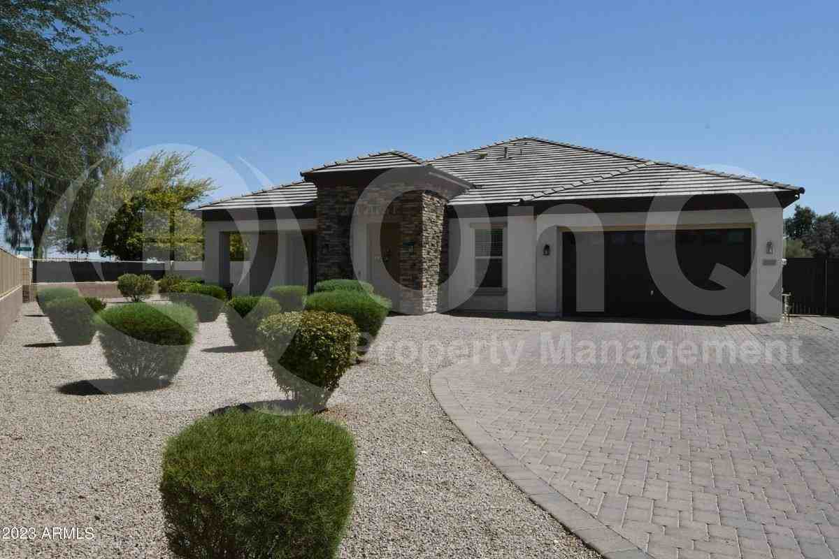 22597 E Sentiero Ct - Photo 2 of 10