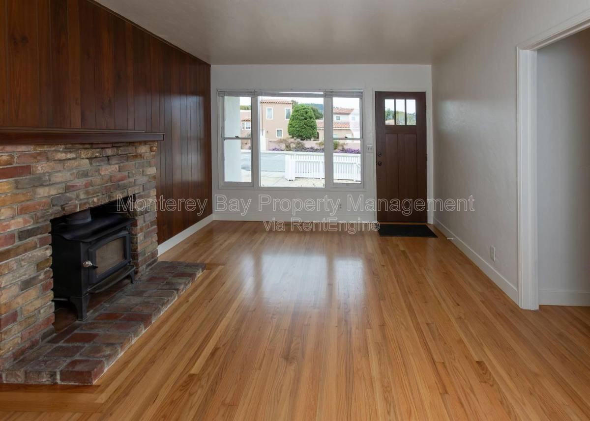 581 Figueroa St - Photo 2 of 10