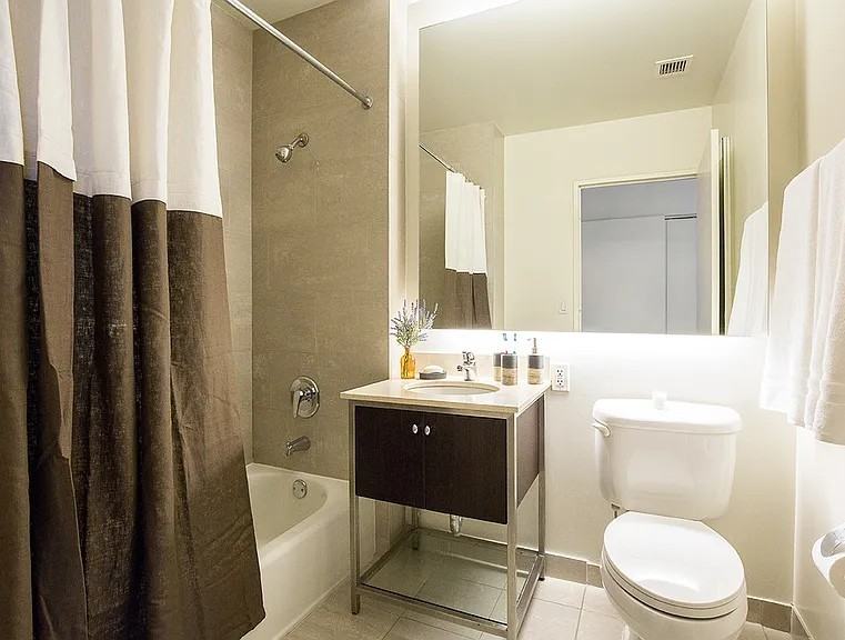 90 West St #5A - Photo 5 of 10