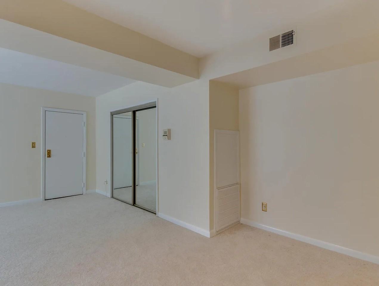 103 Skyhill Rd #6 - Photo 2 of 15