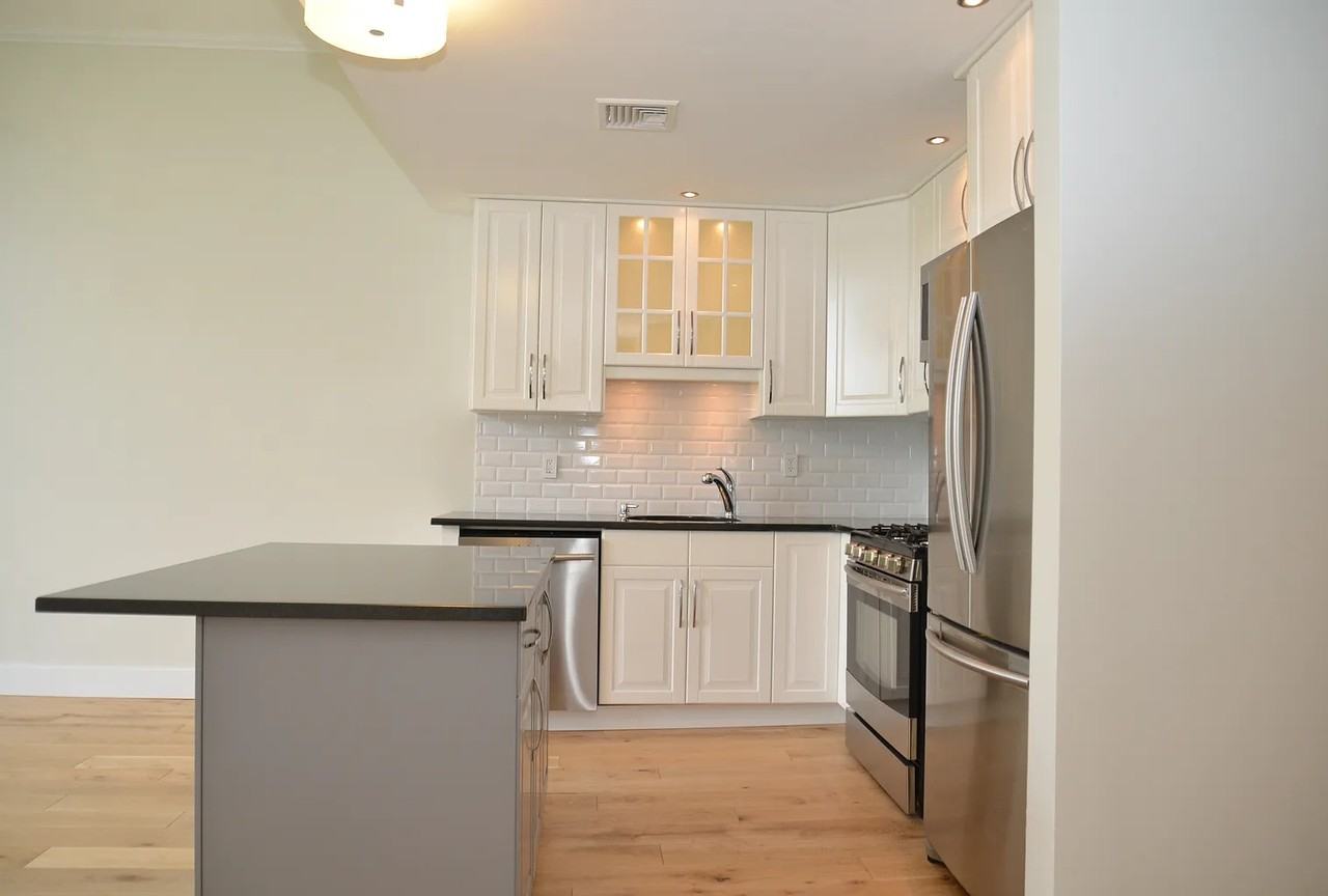 120 Sherman Ave #302 - Photo 2 of 9