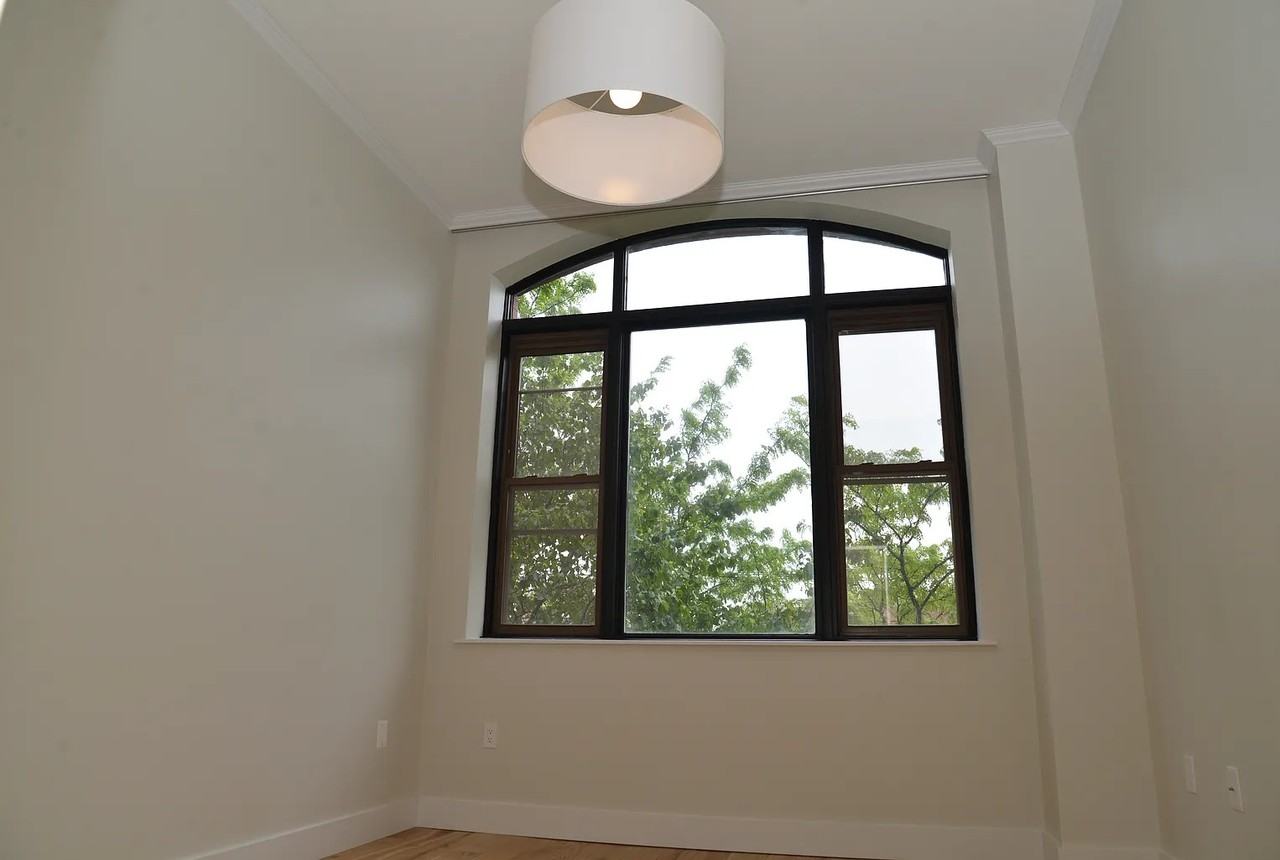 120 Sherman Ave #302 - Photo 6 of 9