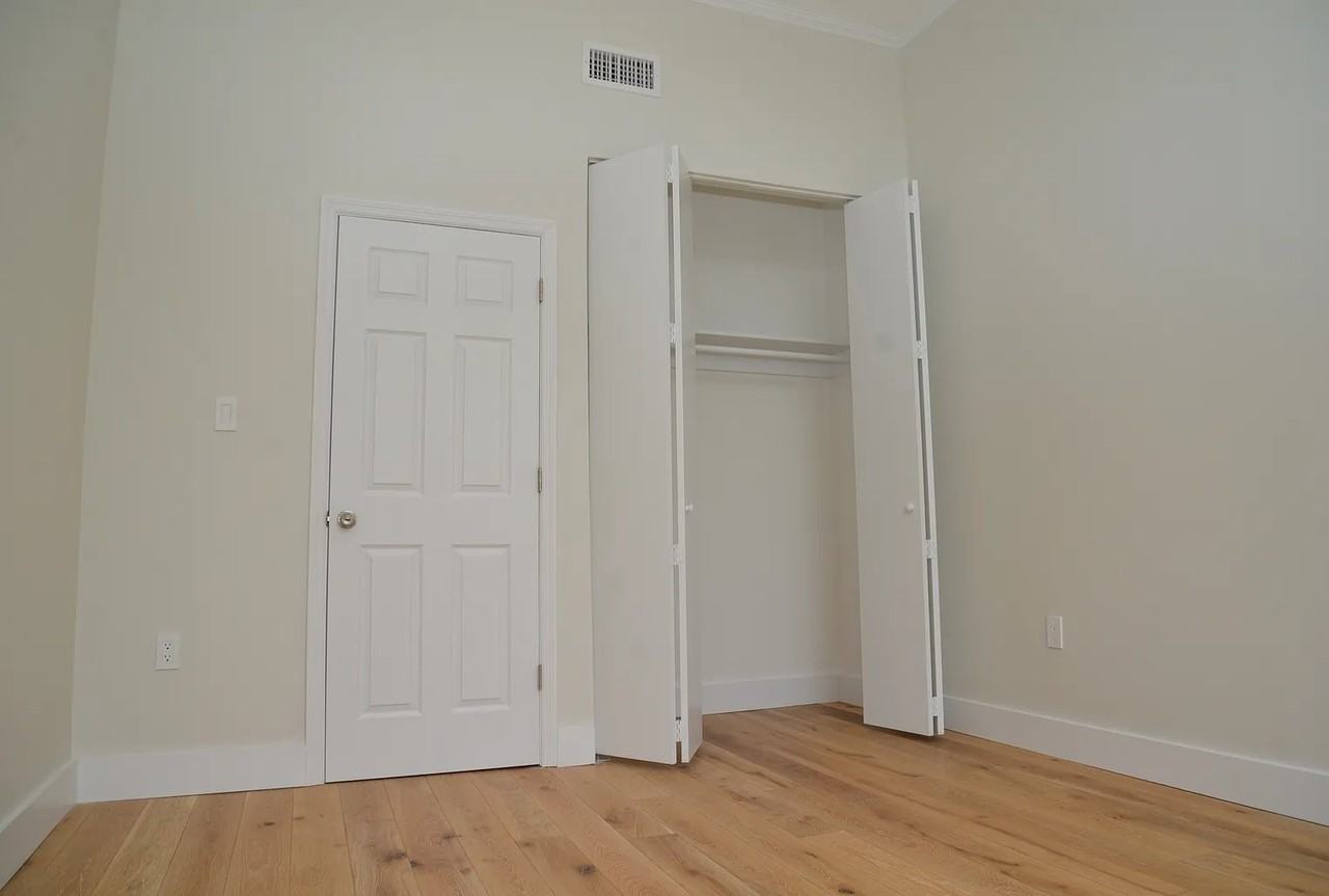 120 Sherman Ave #302 - Photo 7 of 9