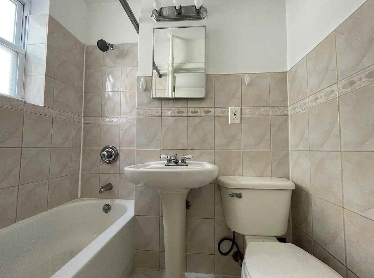 127 Saint Nicholas Ave #2A - Photo 7 of 15