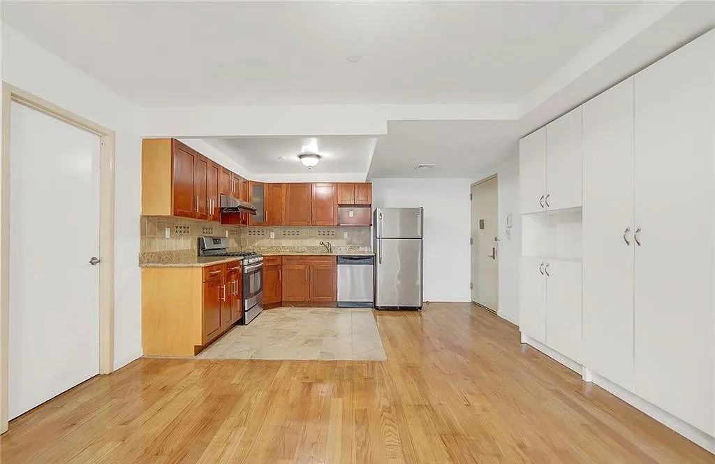 14075 Ash Ave #5B - Photo 7 of 15