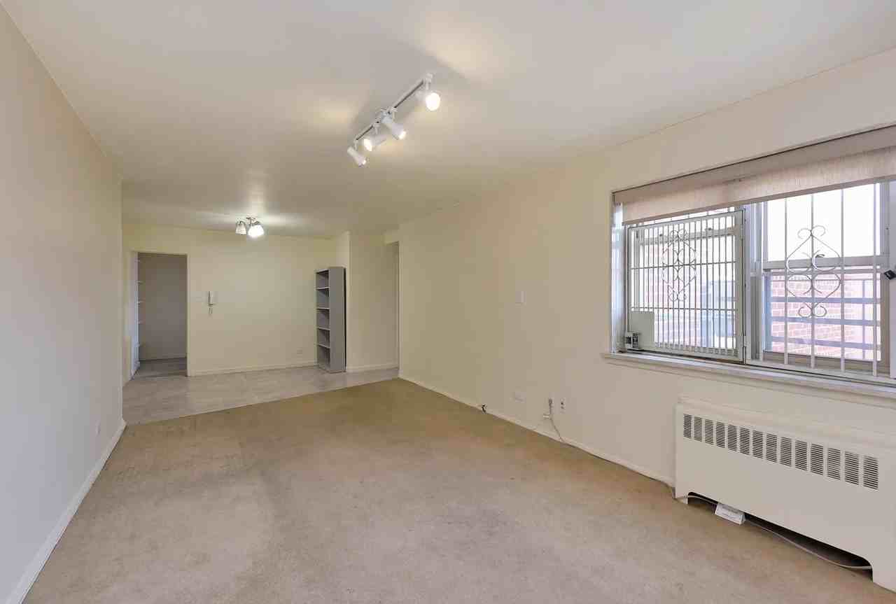 14455 Melbourne Ave #6A - Photo 3 of 10