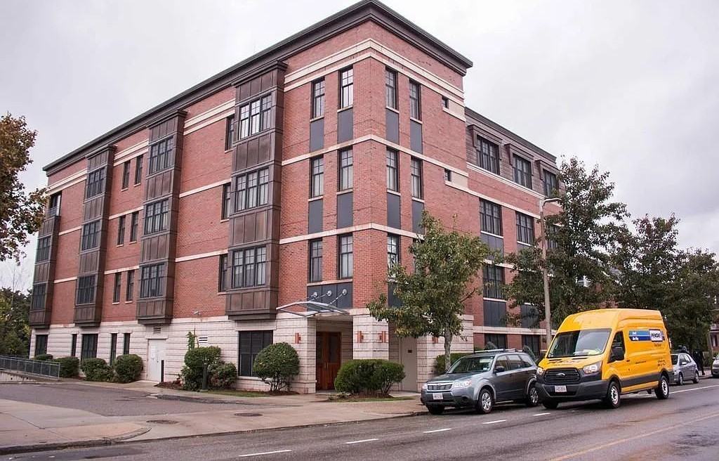 163 Chestnut Hill Ave Ph - Photo 2 of 16