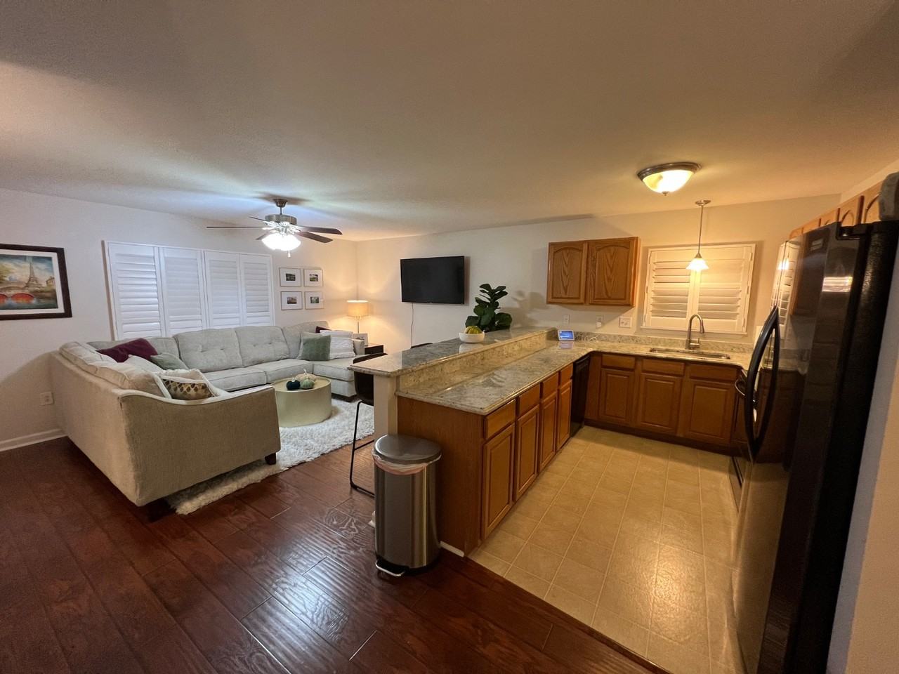 717 Tower Grove Dr - Photo 2 of 11